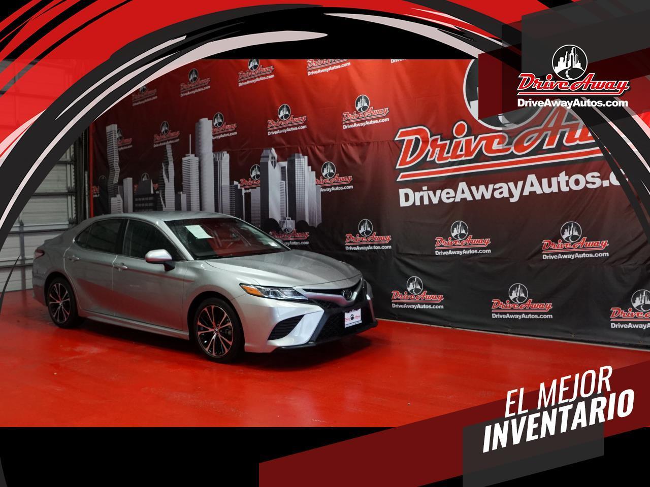 Toyota Camry XLE Auto (Natl) 2019