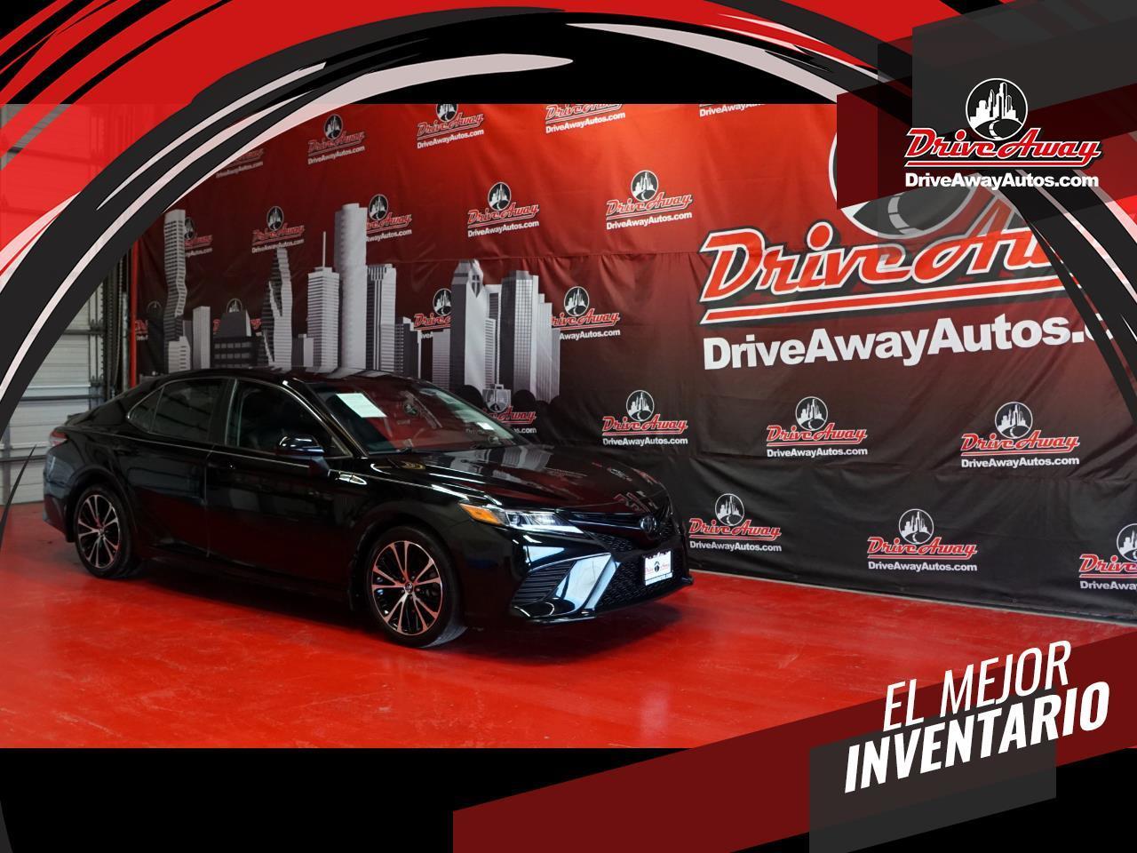 Toyota Camry XLE Auto (Natl) 2018