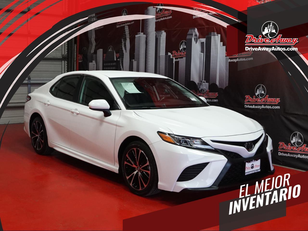 Toyota Camry XLE Auto (Natl) 2019