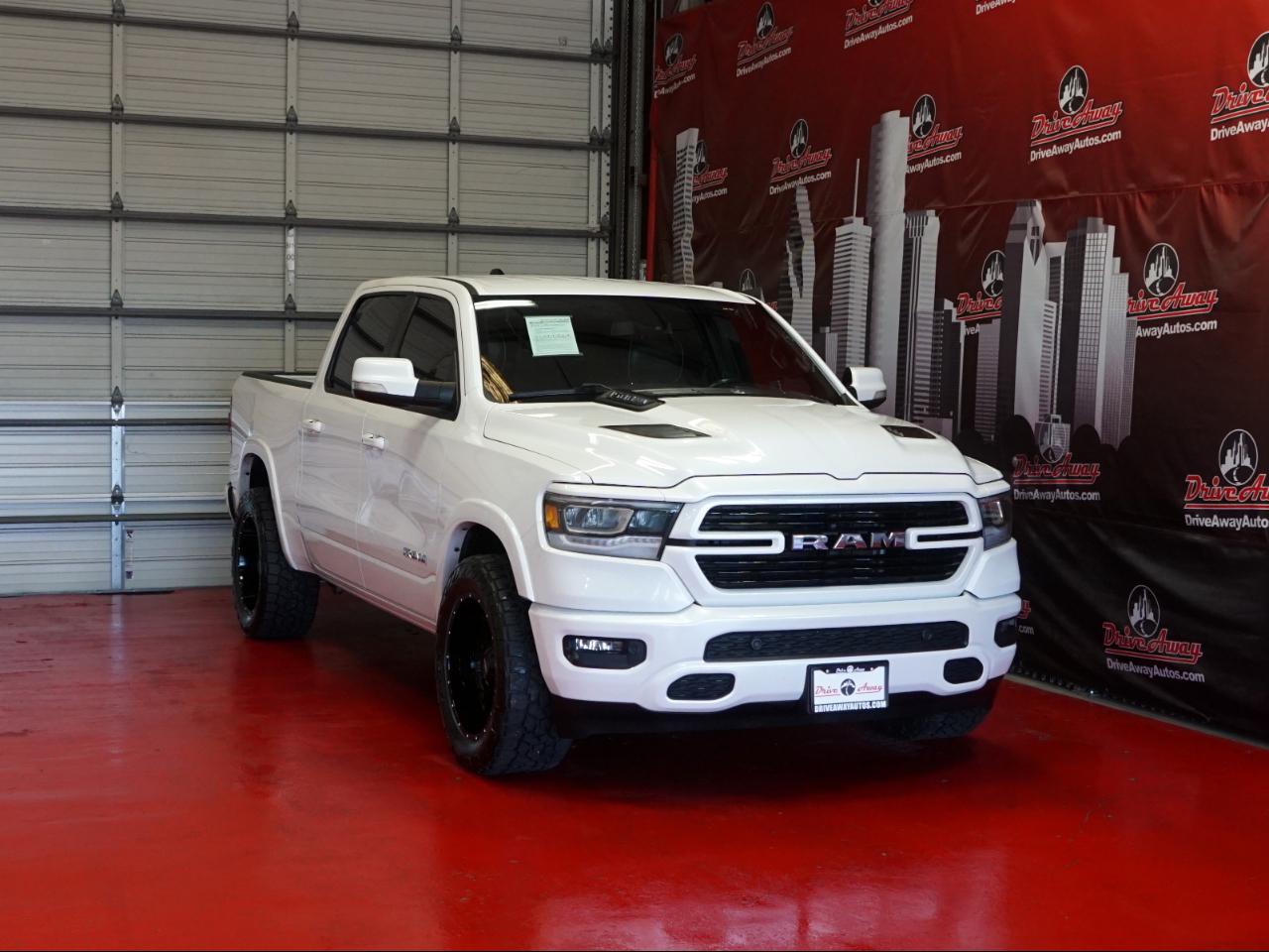 RAM 1500 Laramie 4x4 Crew Cab 5'7" Box 2019