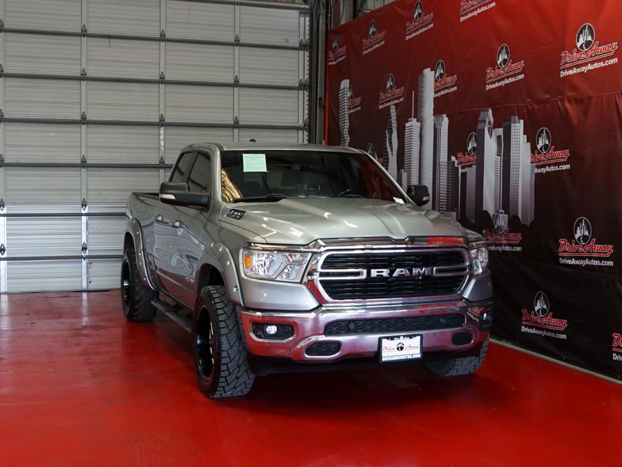 RAM 1500 Big Horn/Lone Star 4x2 Quad Cab 6'4" Box 2019