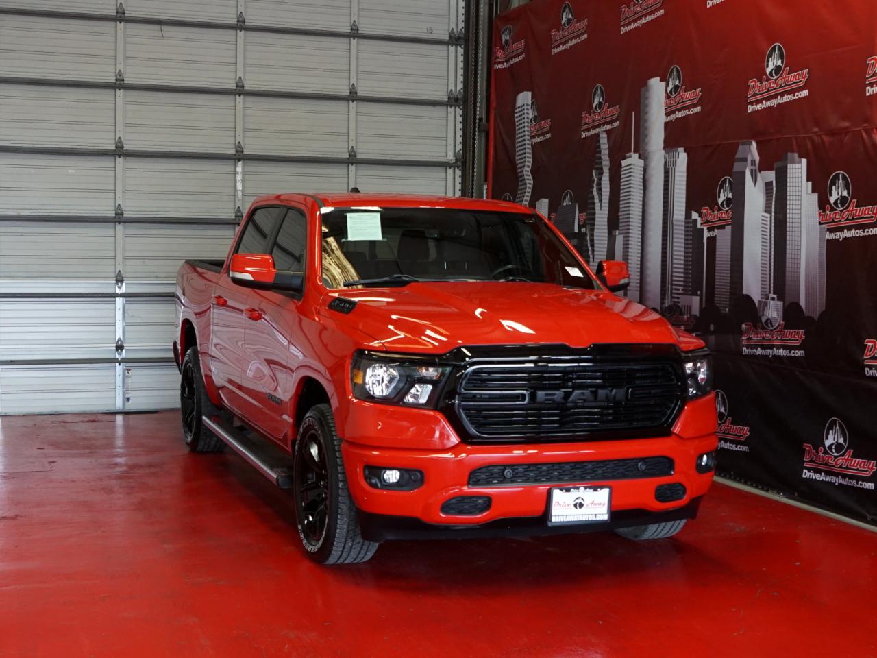 RAM 1500 Lone Star 4x4 Crew Cab 5'7" Box 2020