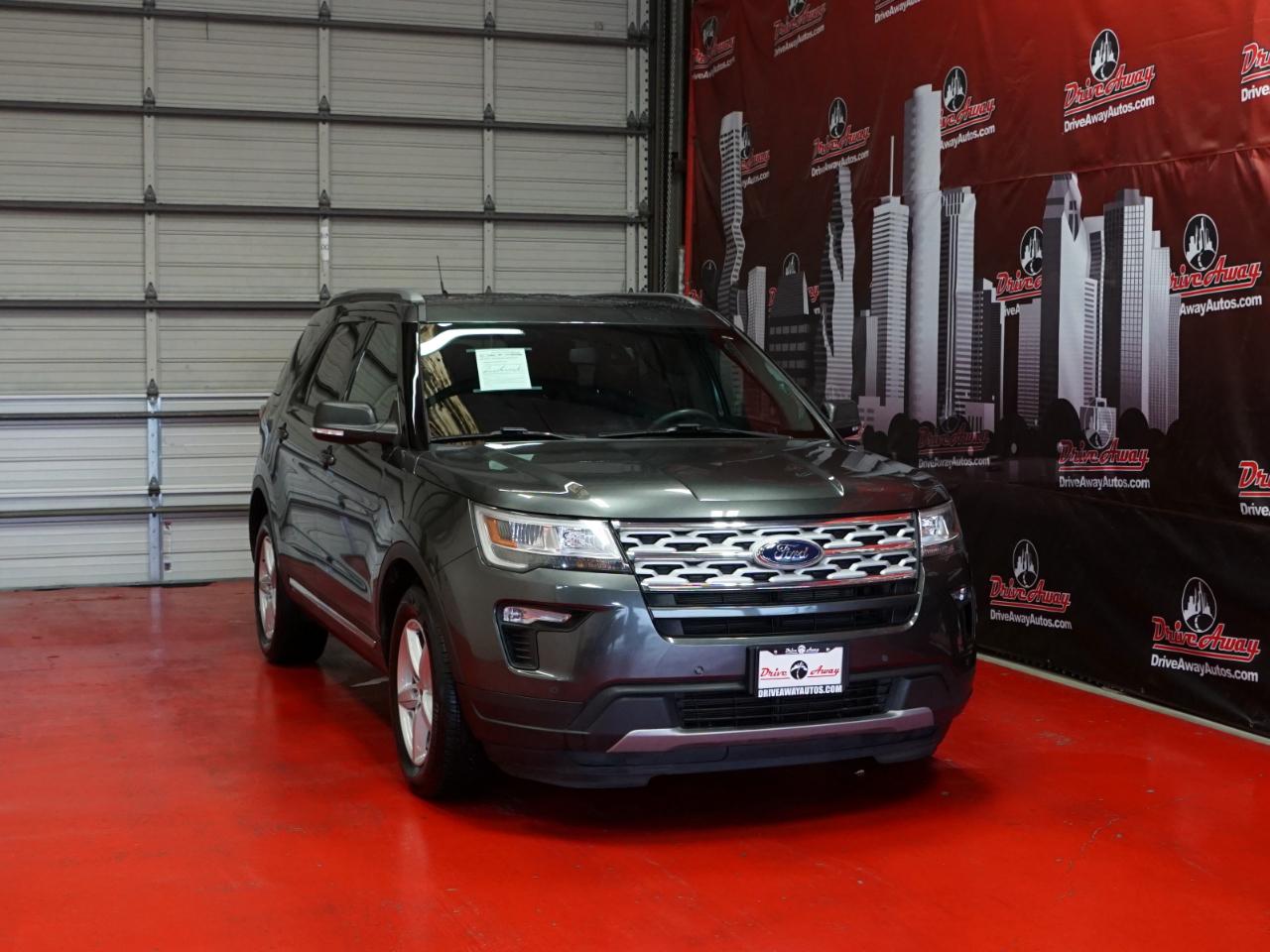 Ford Explorer XLT FWD 2019