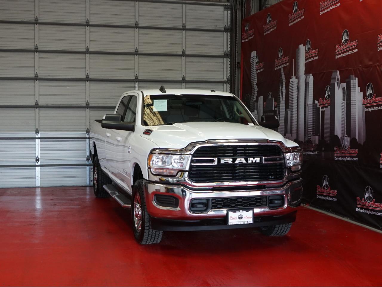 RAM 2500 Big Horn 4x4 Crew Cab 8' Box 2020