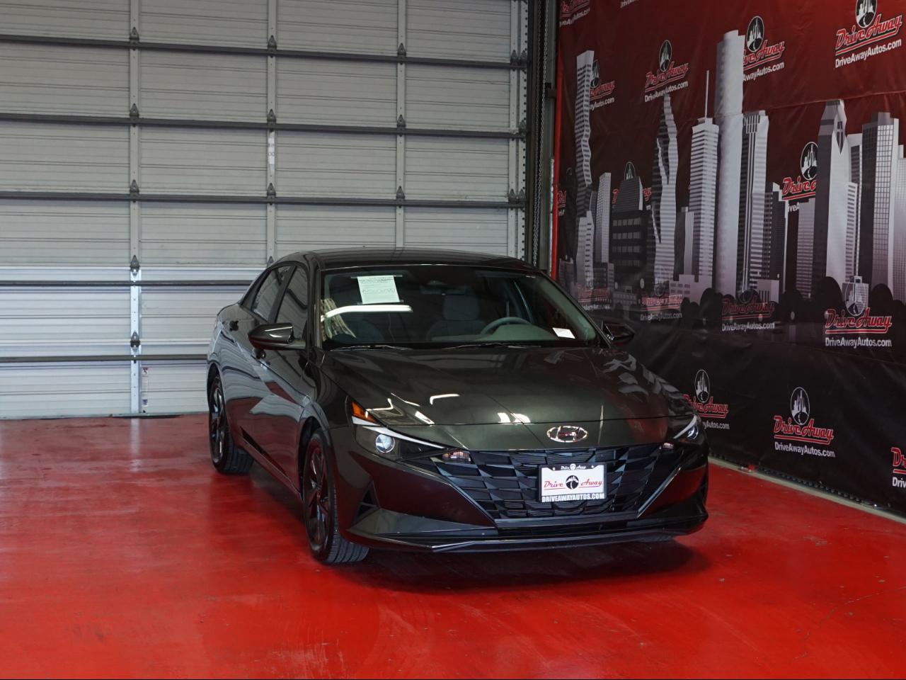 Hyundai Elantra SEL IVT 2021