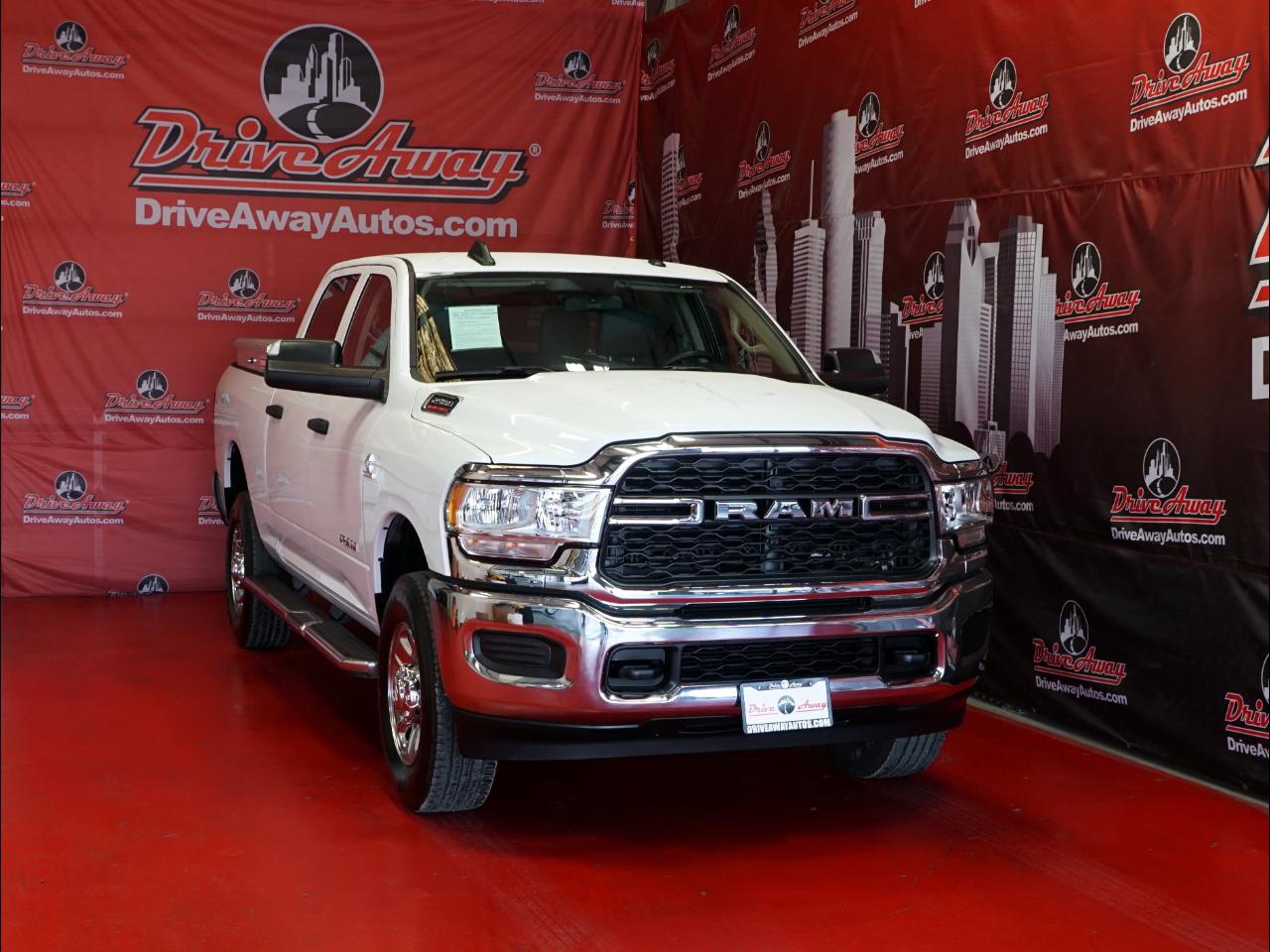 RAM 2500 Tradesman 4x4 Crew Cab 6'4" Box 2020
