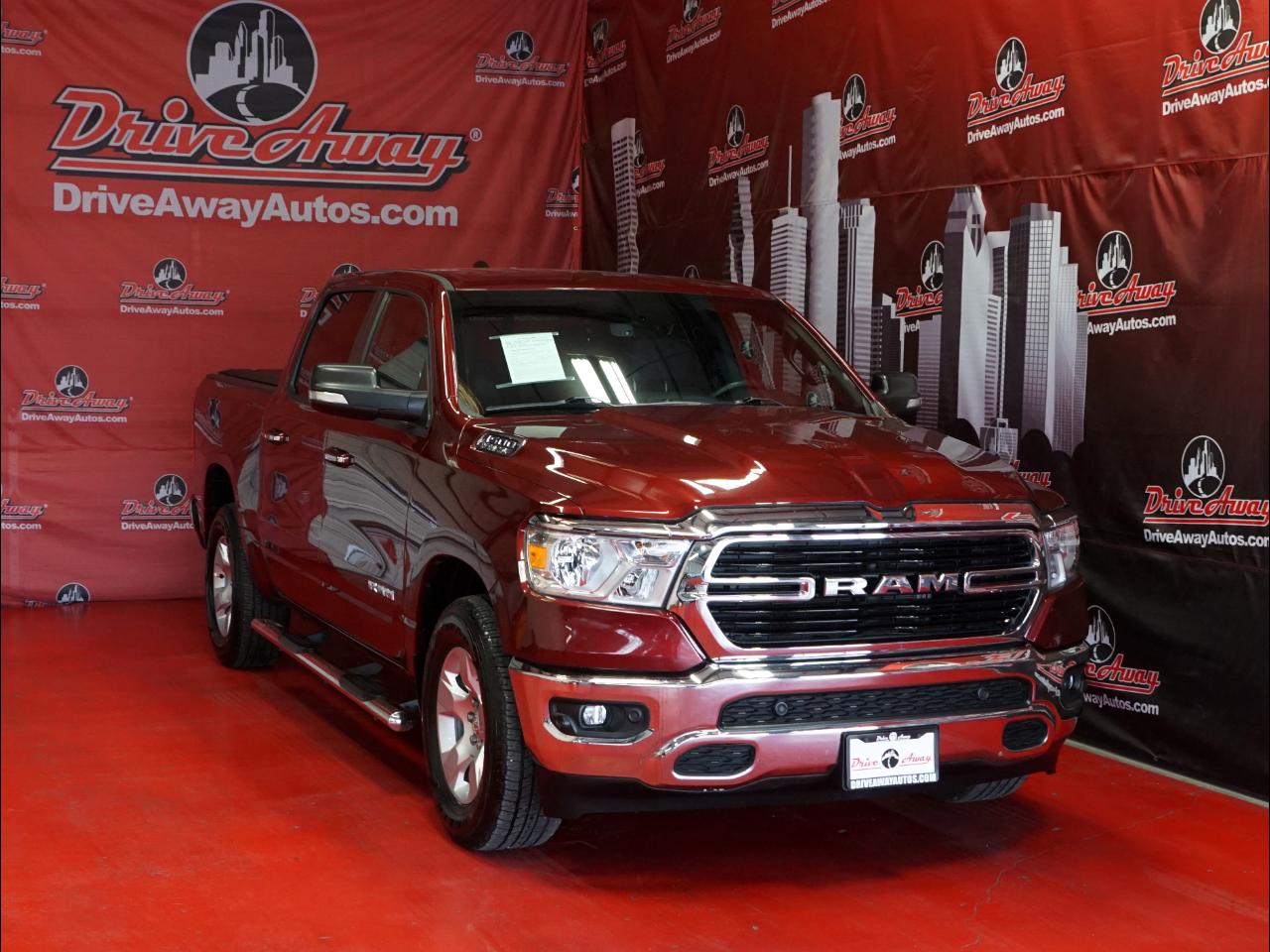 RAM 1500 Laramie 4x2 Quad Cab 6'4" Box 2020