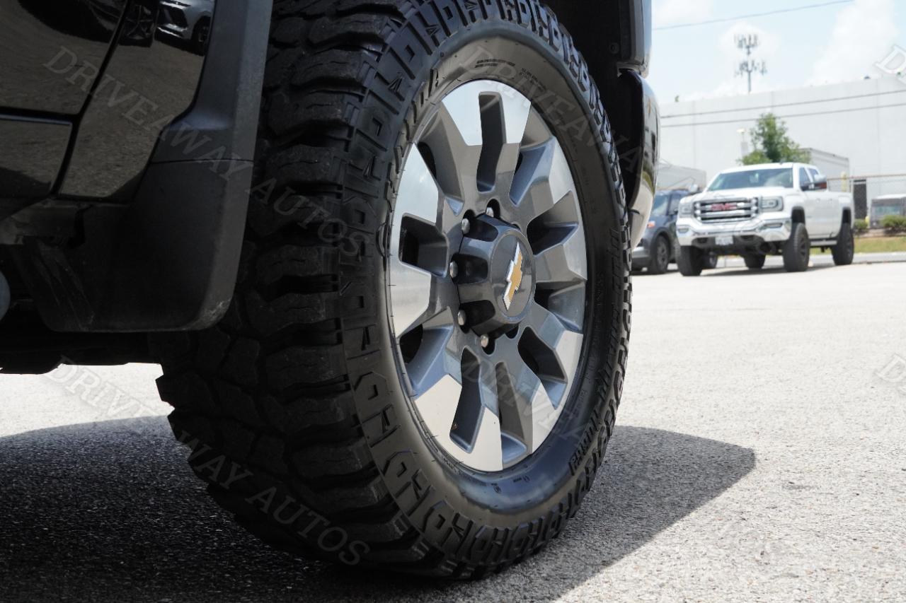 Chevrolet Silverado 2500HD 4WD Crew Cab 159" Custom 2022