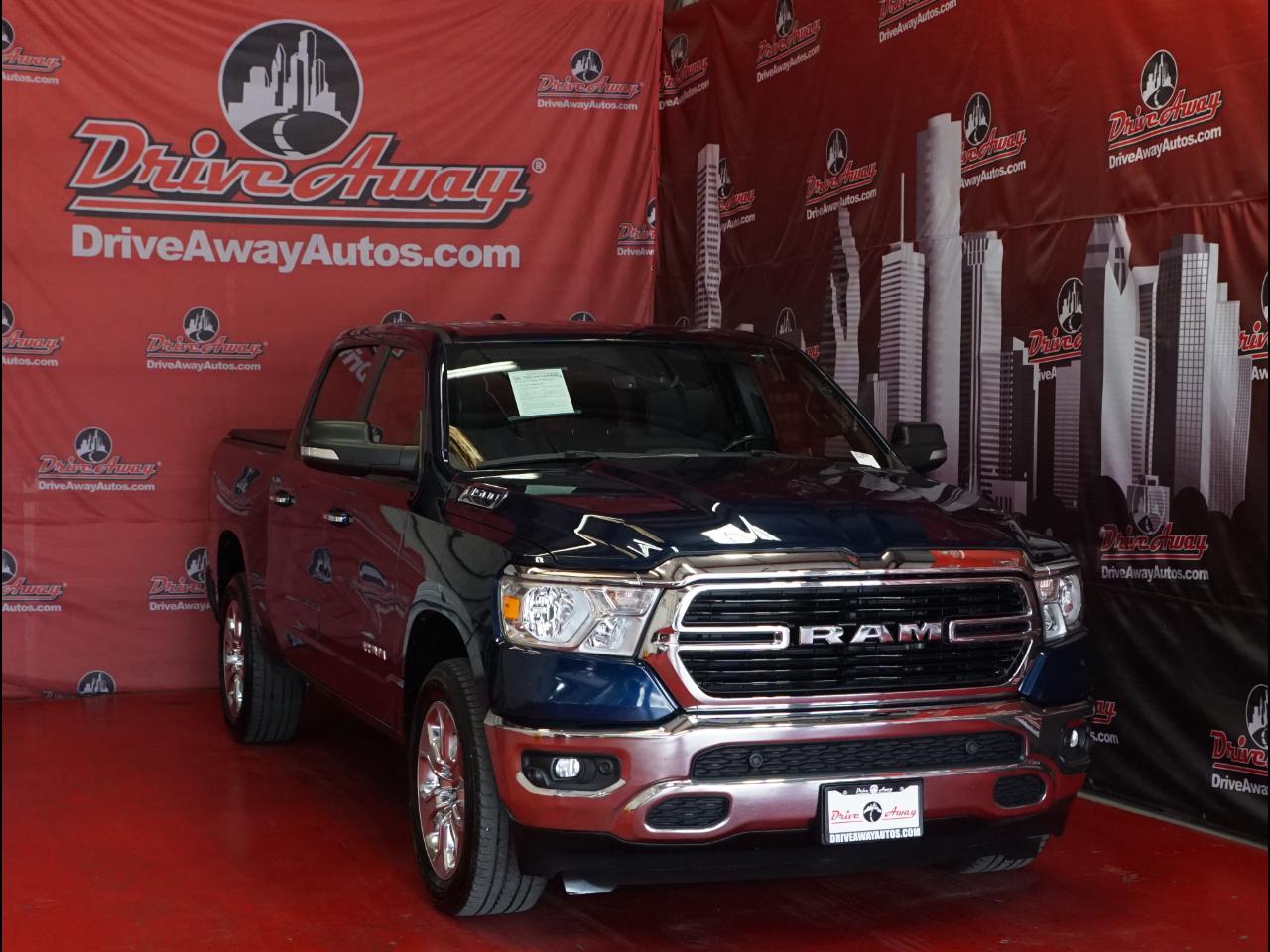 RAM 1500 Big Horn 4x4 Crew Cab 5'7" Box 2020
