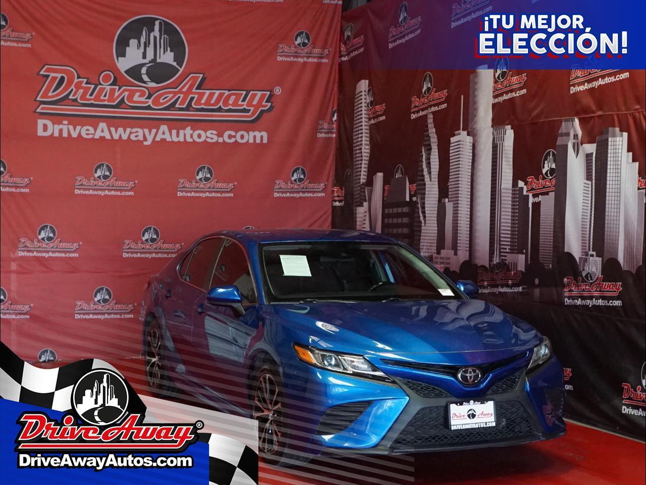 Toyota Camry XLE Auto (Natl) 2019