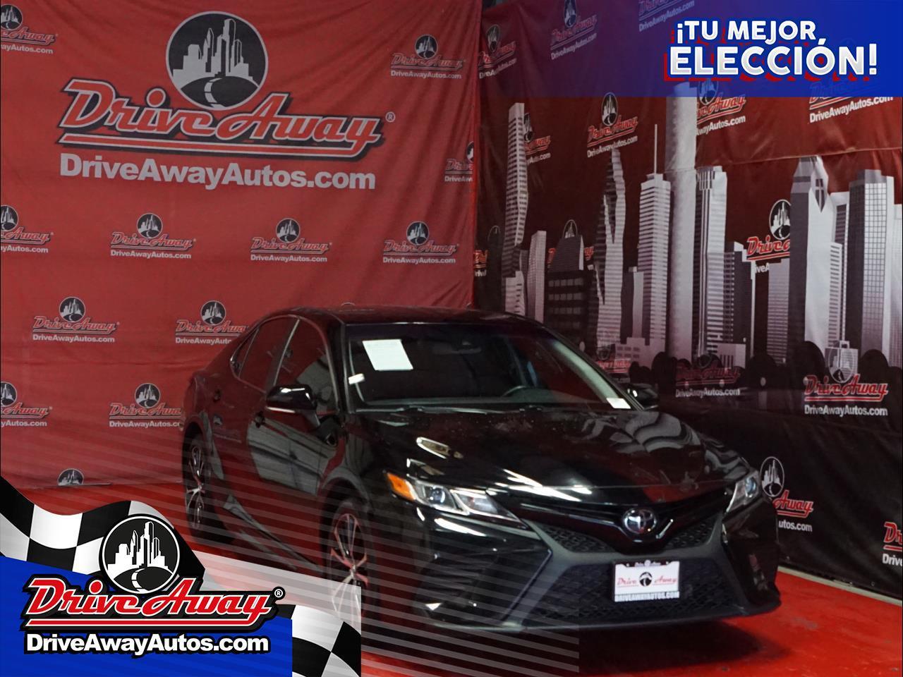 Toyota Camry XLE Auto (Natl) 2018