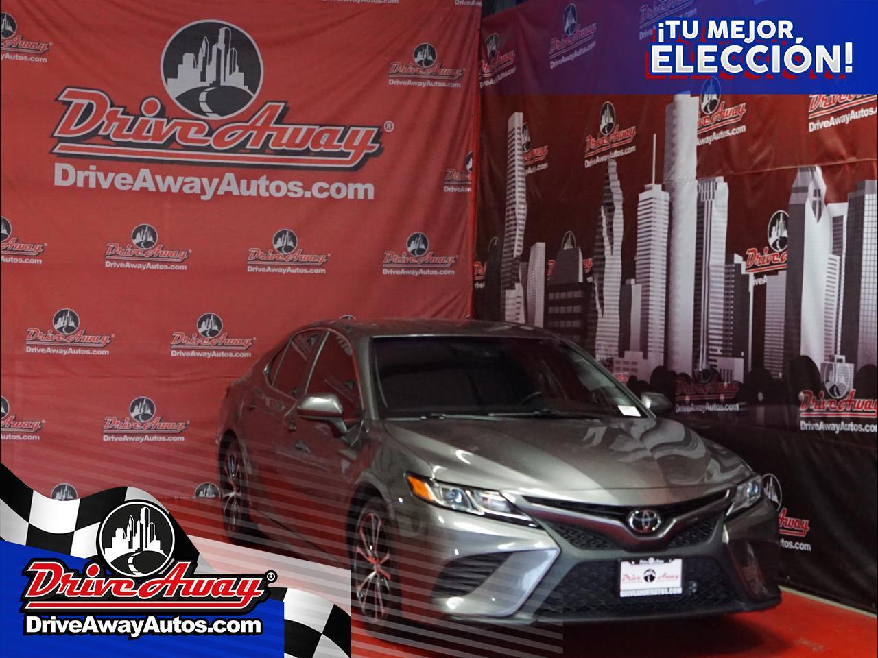 Toyota Camry SE Auto AWD (Natl) 2020