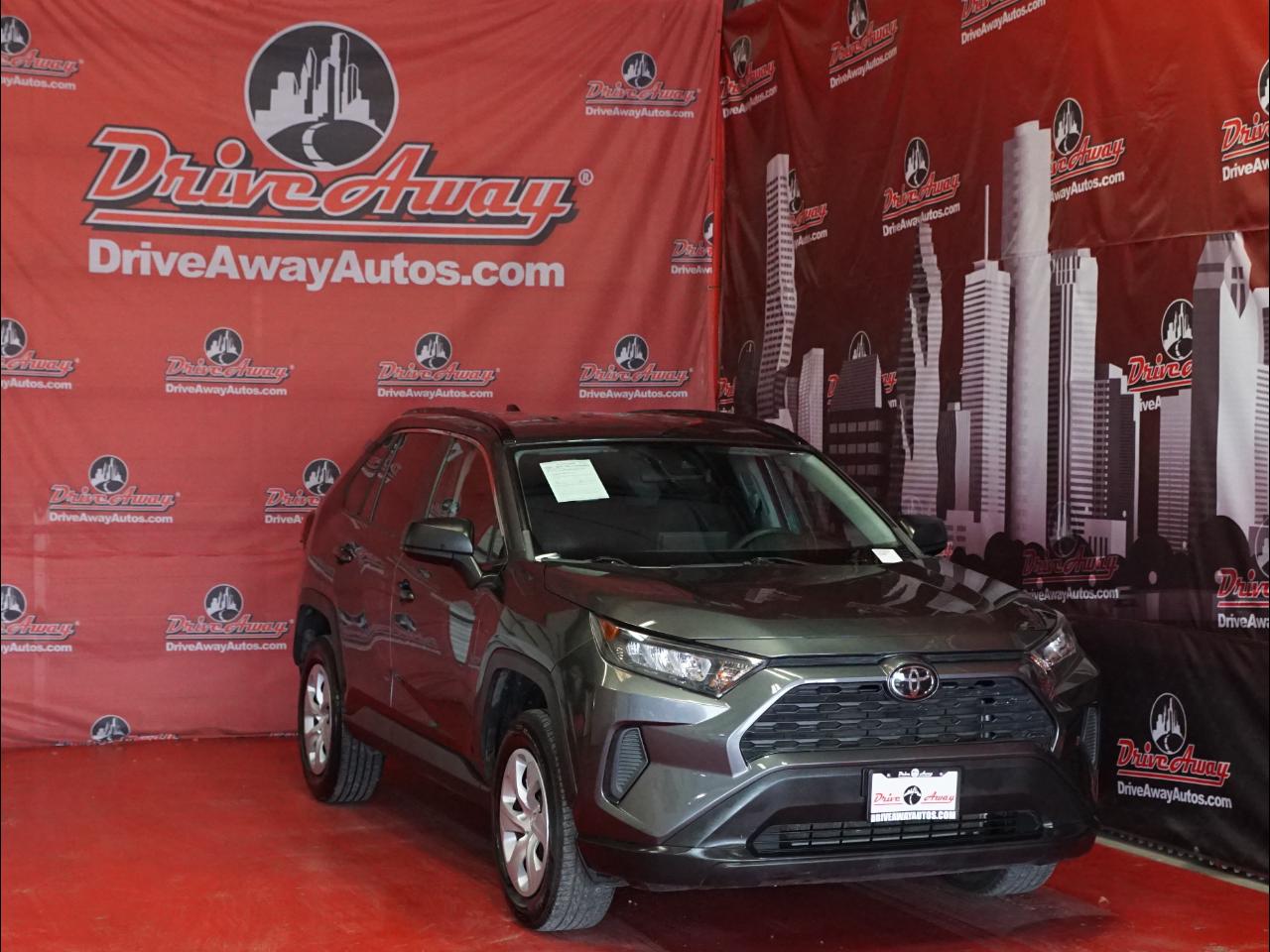Toyota RAV4 LE AWD (Natl) 2020