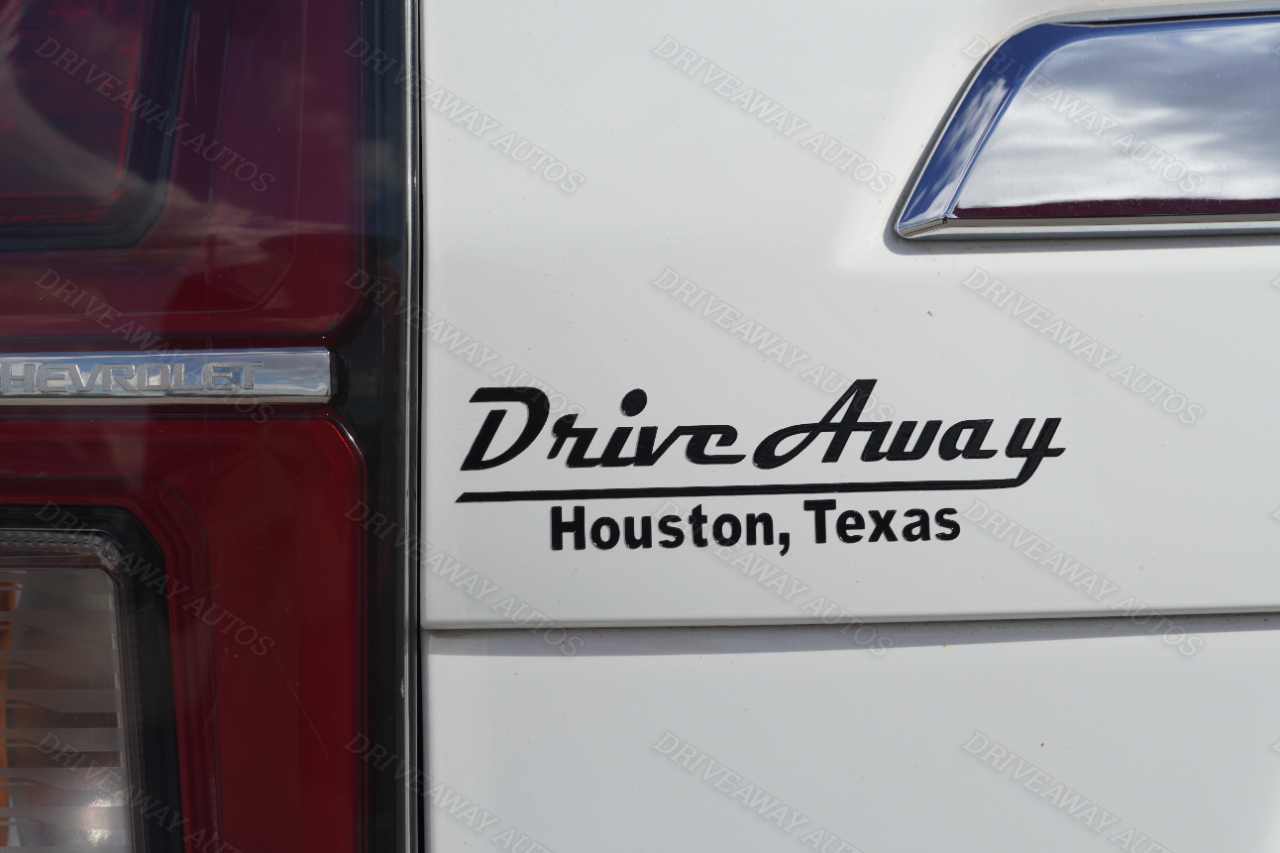 Chevrolet Suburban 2WD 4dr Premier 2022