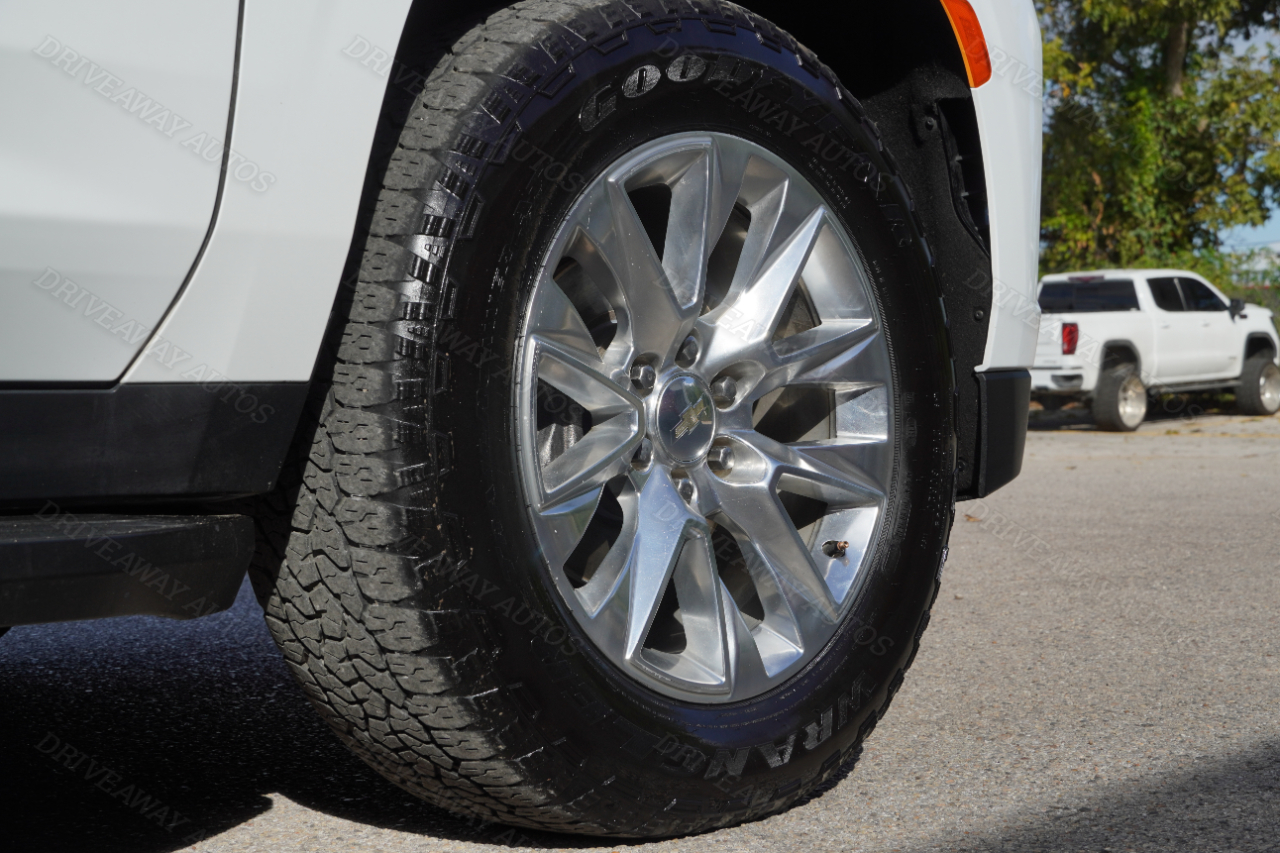 Chevrolet Suburban 2WD 4dr Premier 2022