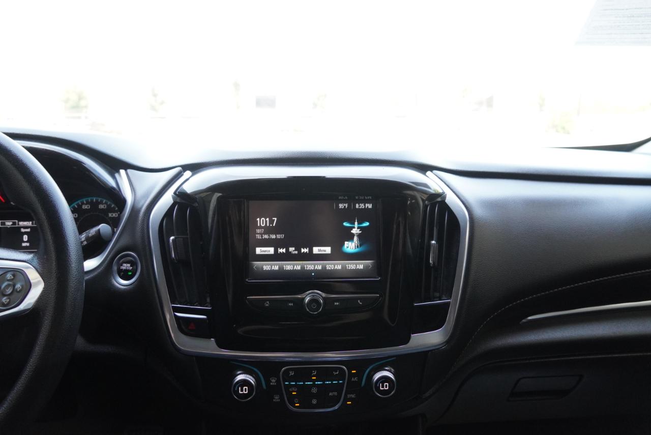 Chevrolet Traverse FWD 4dr LS w/1LS 2019