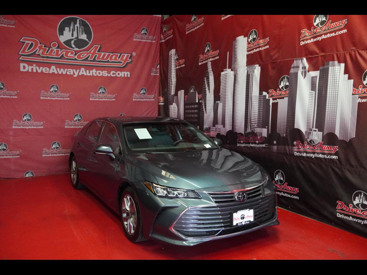 Toyota Avalon XLE FWD (Natl) 2022