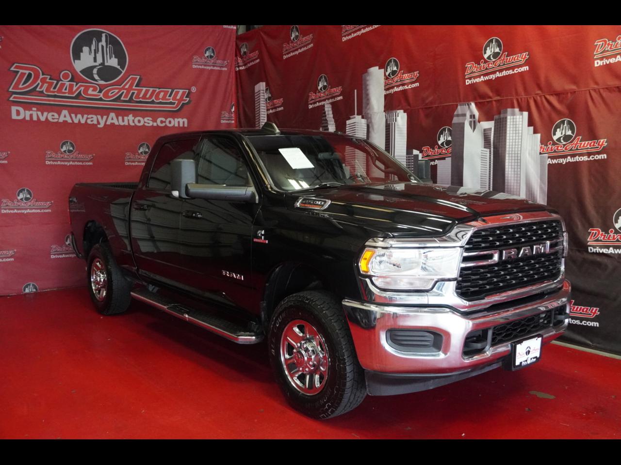 RAM 2500 Big Horn 4x4 Crew Cab 6'4" Box 2022
