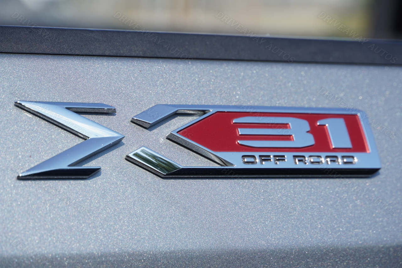 GMC Sierra 1500 4WD Crew Cab 147" SLT 2023 GMC Sierra 1500 4WD Crew Cab 147" SLT 2023