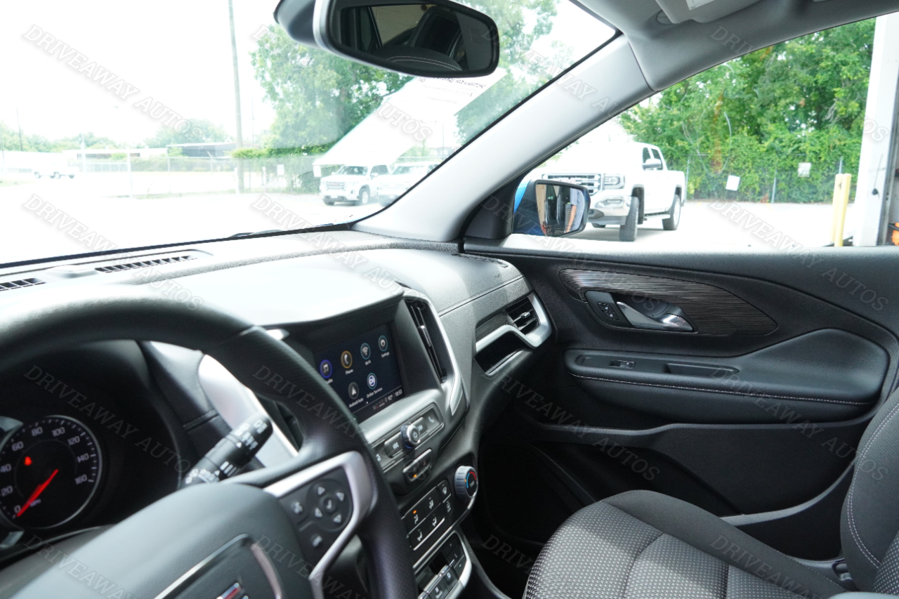 GMC Terrain FWD 4dr SLE 2024 GMC Terrain FWD 4dr SLE 2024