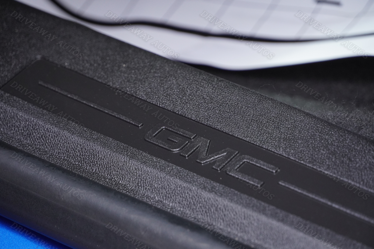 GMC Terrain FWD 4dr SLE 2024 GMC Terrain FWD 4dr SLE 2024