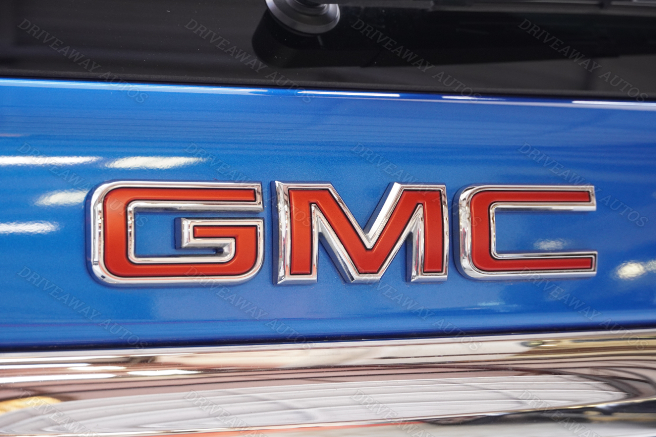 GMC Terrain FWD 4dr SLE 2024 GMC Terrain FWD 4dr SLE 2024