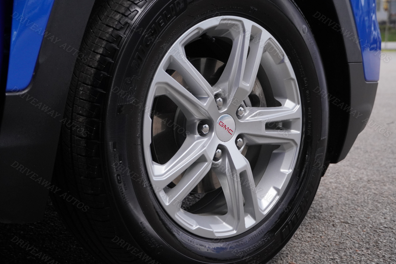 GMC Terrain FWD 4dr SLE 2024 GMC Terrain FWD 4dr SLE 2024