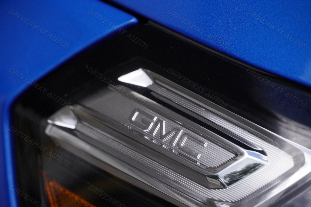 GMC Terrain FWD 4dr SLE 2024 GMC Terrain FWD 4dr SLE 2024