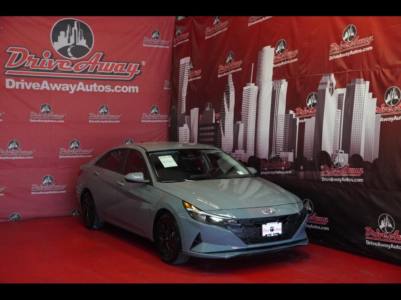 2022 Hyundai Elantra SEL IVT