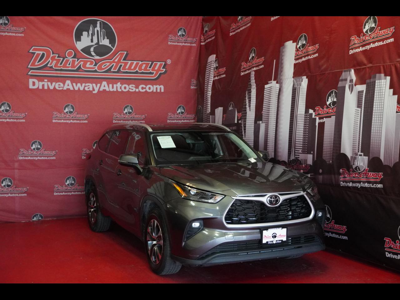 Toyota Highlander XLE FWD (Natl) 2022