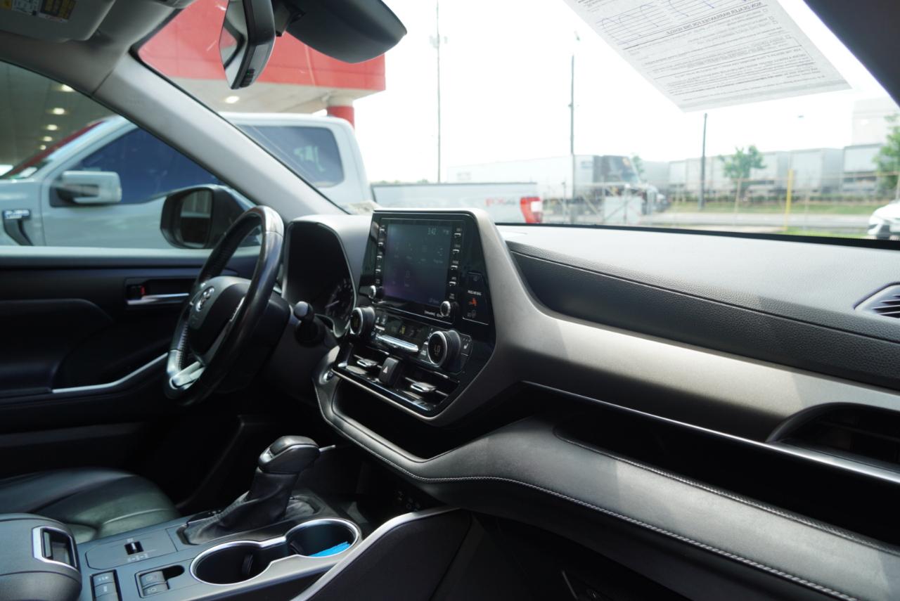 Toyota Highlander XLE FWD (Natl) 2022