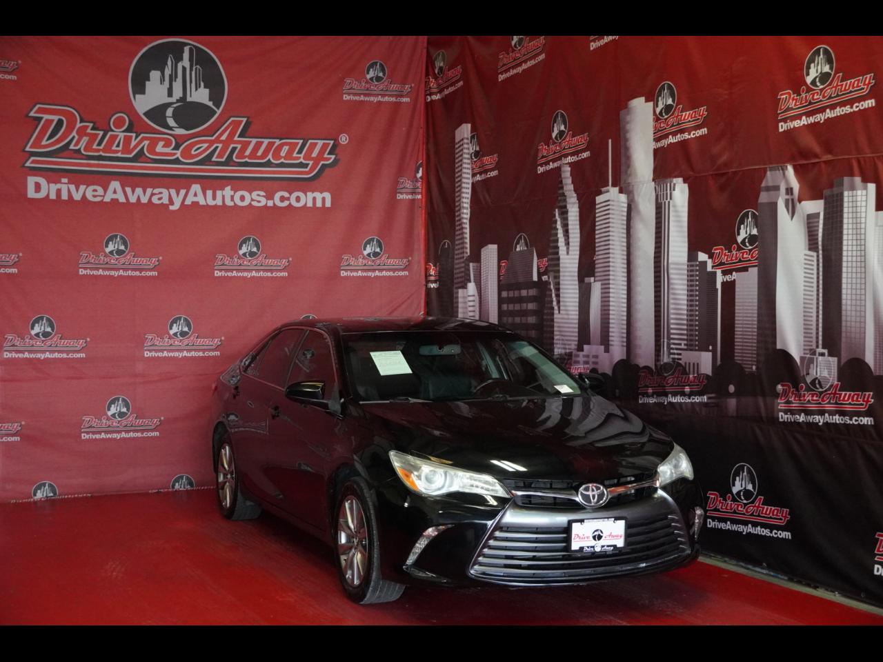 Toyota Camry XLE Auto (Natl) 2017