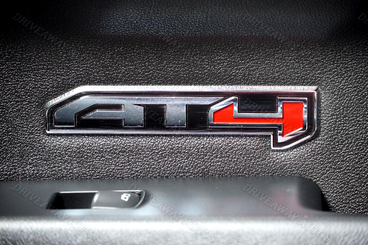 GMC Sierra 1500 4WD Crew Cab 147" AT4 2024 GMC Sierra 1500 4WD Crew Cab 147" AT4 2024