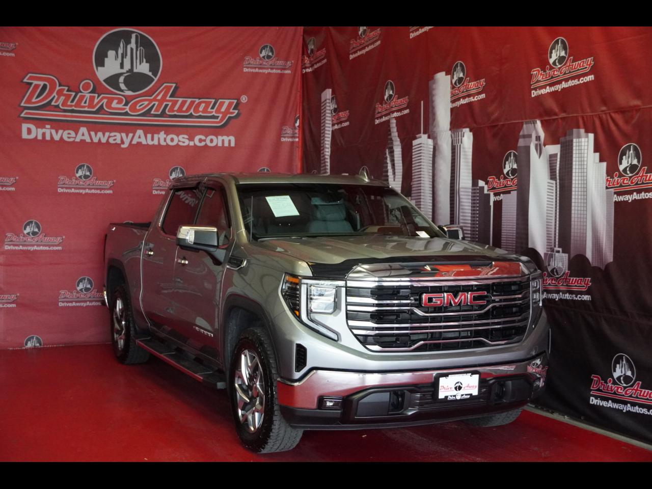 GMC Sierra 1500 4WD Crew Cab 147" SLT 2023