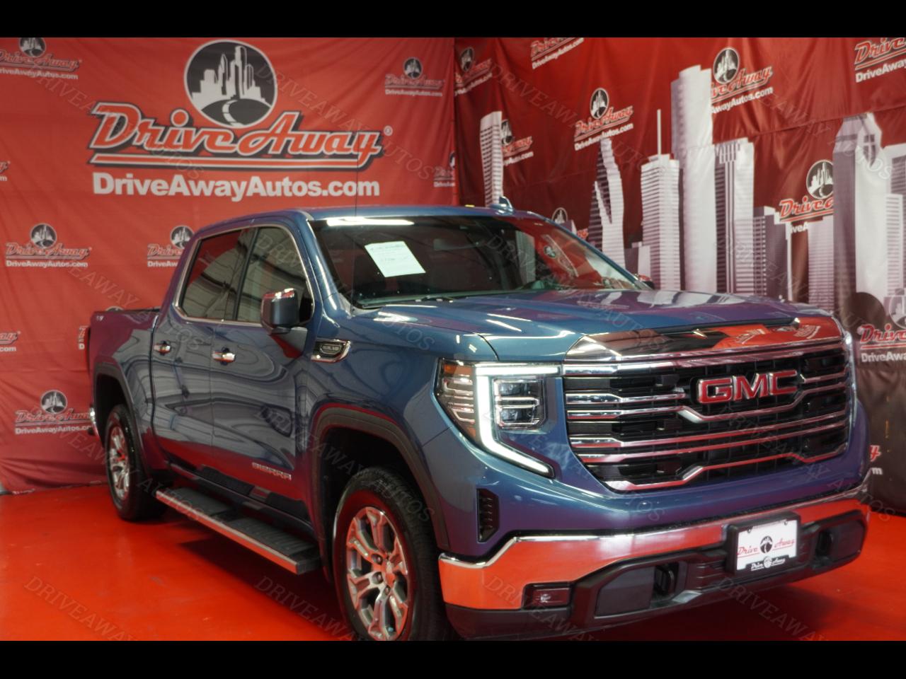 GMC Sierra 1500 4WD Crew Cab 147" SLT 2024