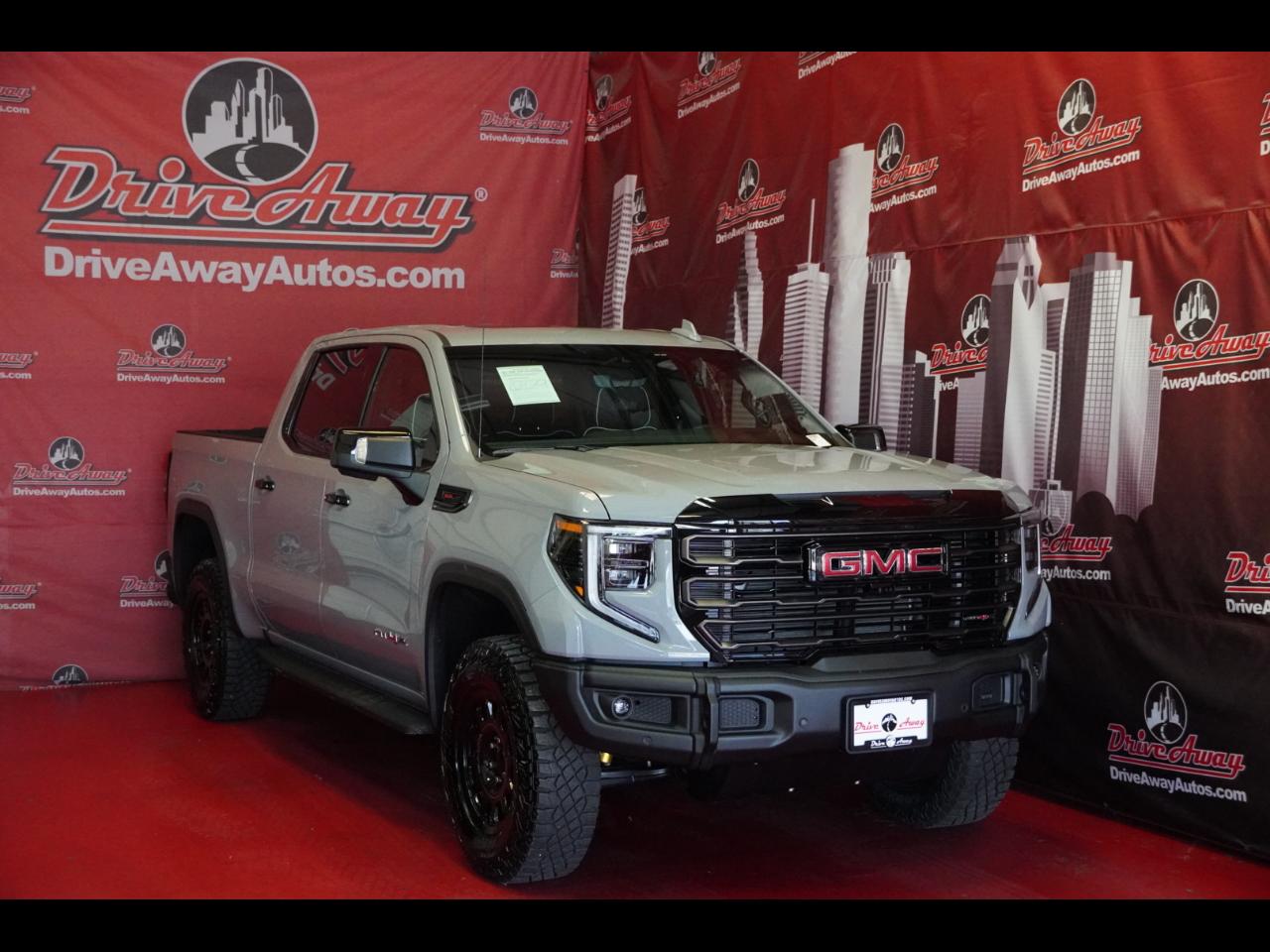 GMC Sierra 1500 4WD Crew Cab 147" AT4X 2024