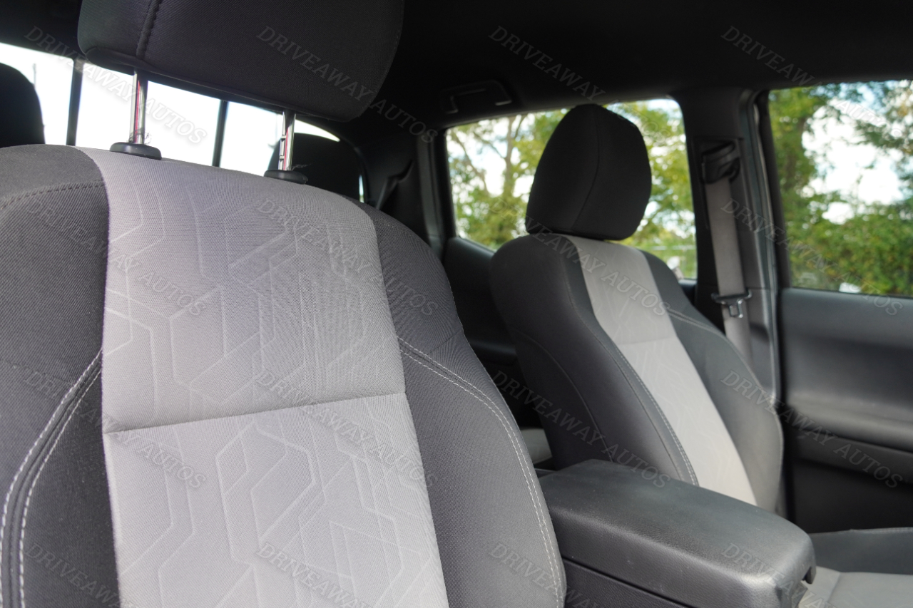 Toyota Tacoma 2WD TRD Off Road Double Cab 5' Bed V6 AT (Natl) 2023