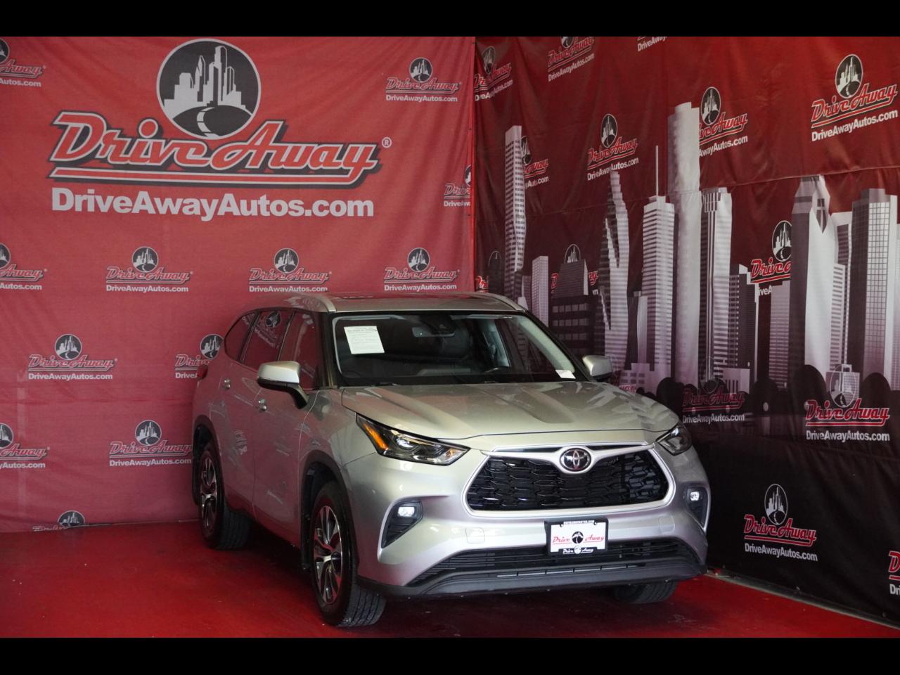 Toyota Highlander XLE AWD (Natl) 2022
