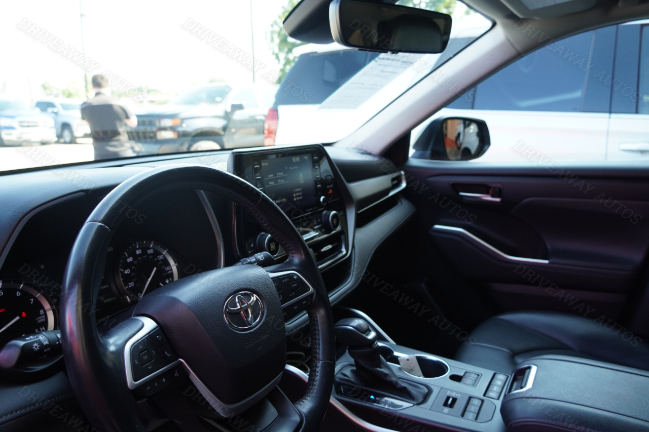 Toyota Highlander XLE AWD (Natl) 2022 Toyota Highlander XLE AWD (Natl) 2022
