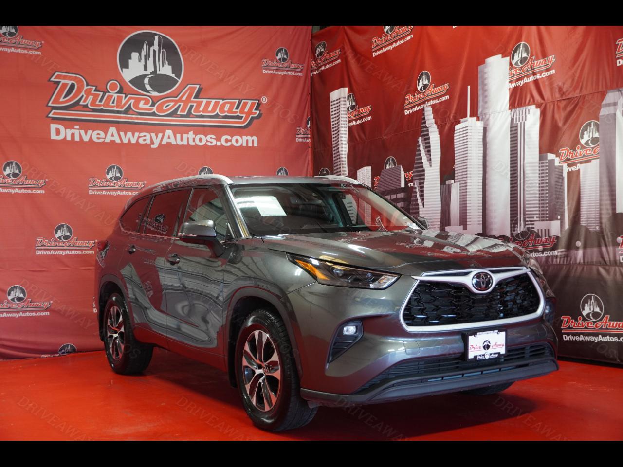 Toyota Highlander XLE AWD (Natl) 2022