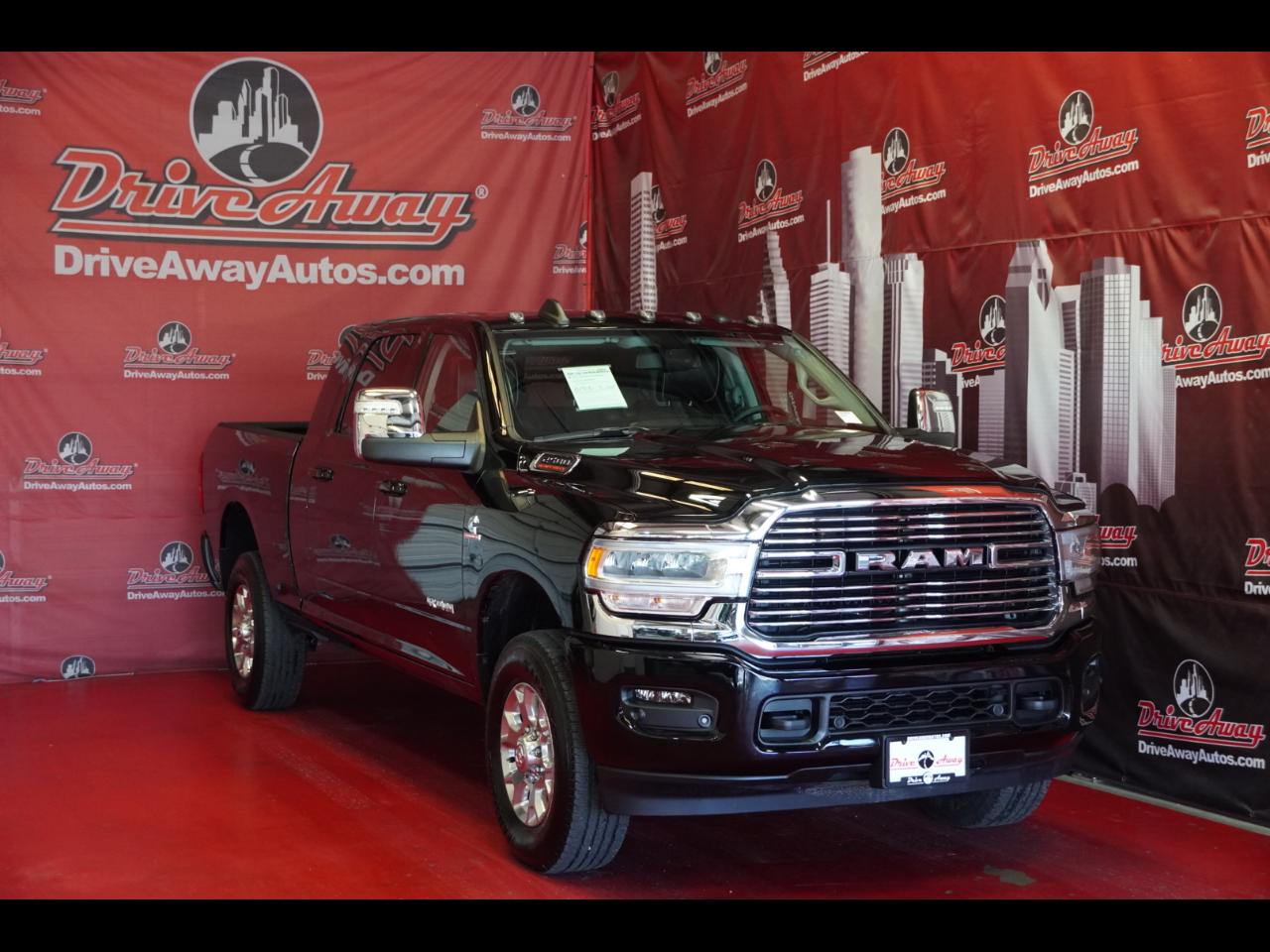 RAM 2500 Laramie 4x4 Mega Cab 6'4" Box 2024