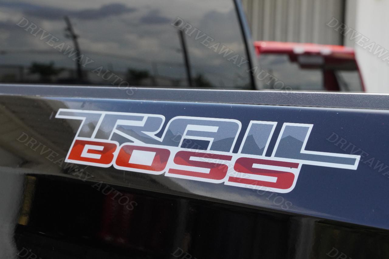Chevrolet Silverado 1500 4WD Crew Cab 147" Custom Trail Boss 2021