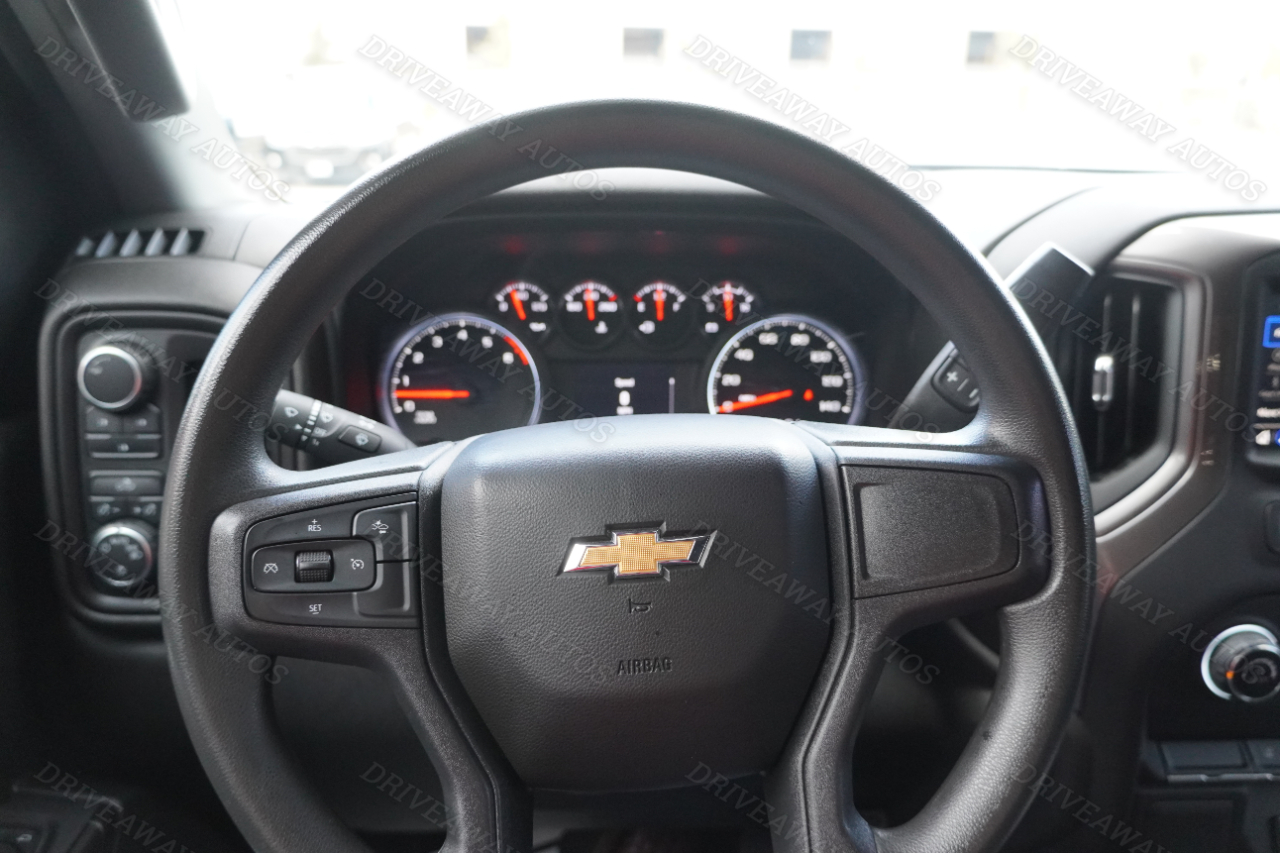 Chevrolet Silverado 2500HD 4WD Crew Cab 159" Custom 2024