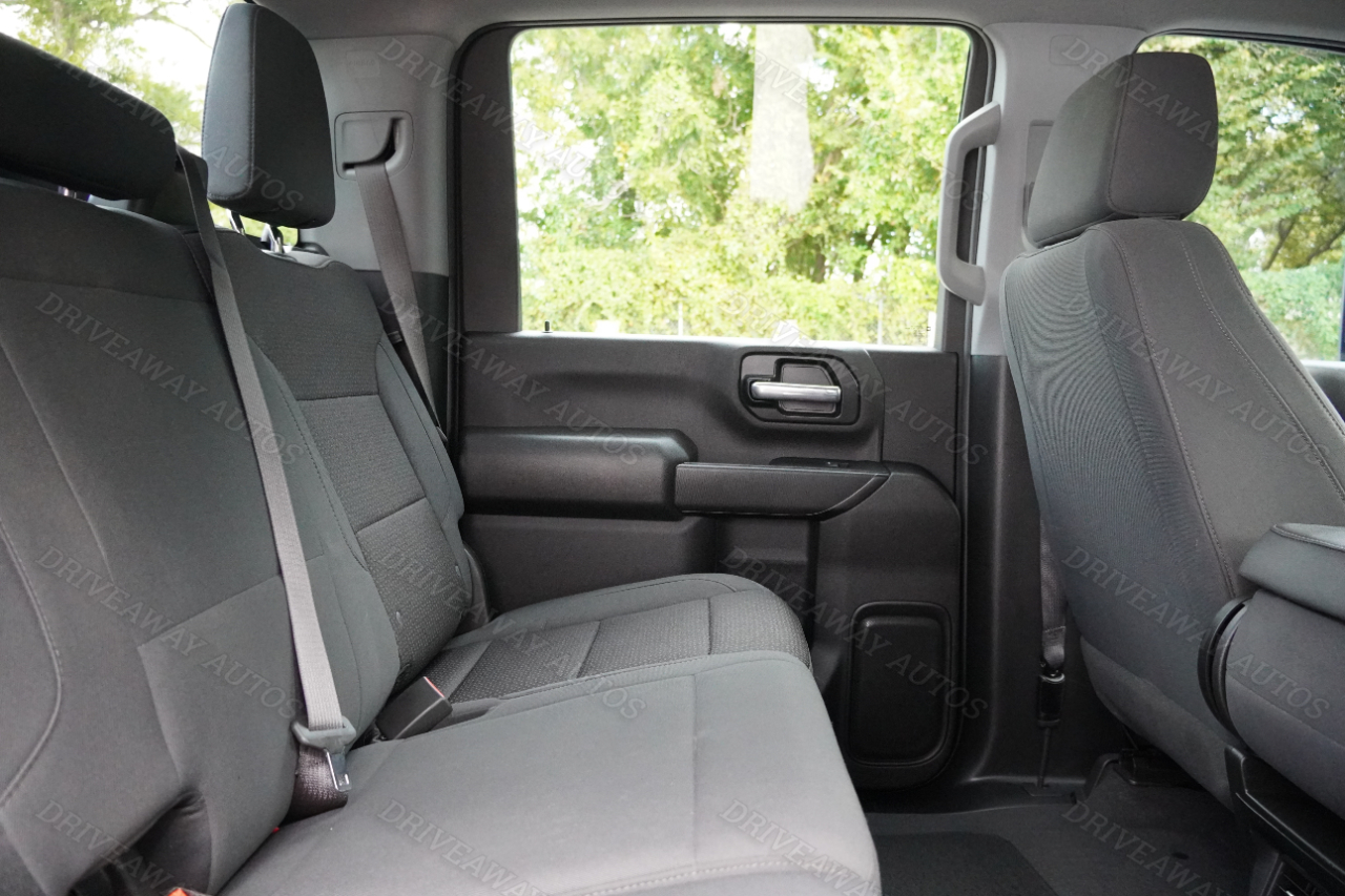 Chevrolet Silverado 2500HD 4WD Crew Cab 159" Custom 2024