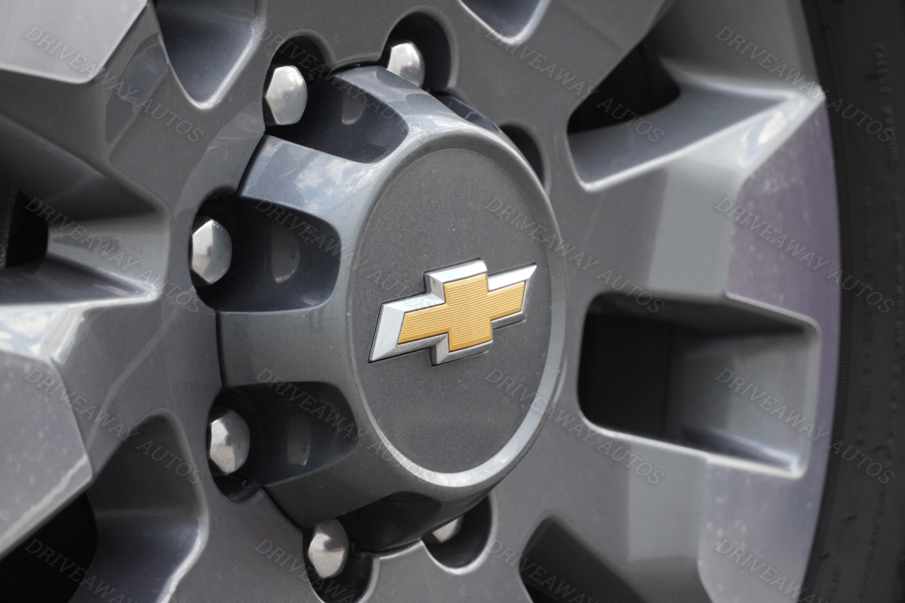 Chevrolet Silverado 2500HD 4WD Crew Cab 159" Custom 2024