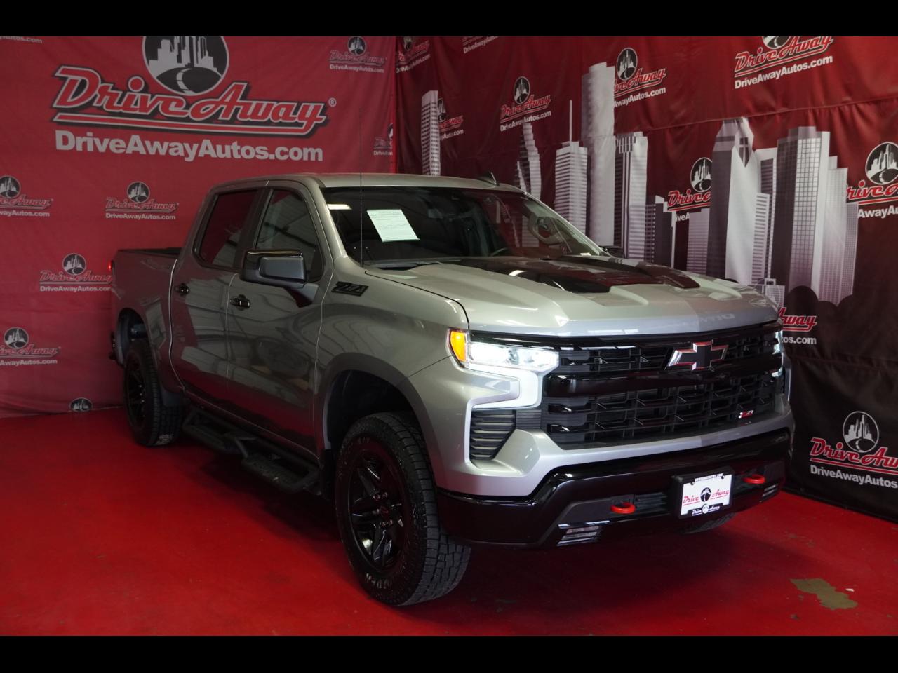 Chevrolet Silverado 1500 4WD Crew Cab 147" LT Trail Boss 2024