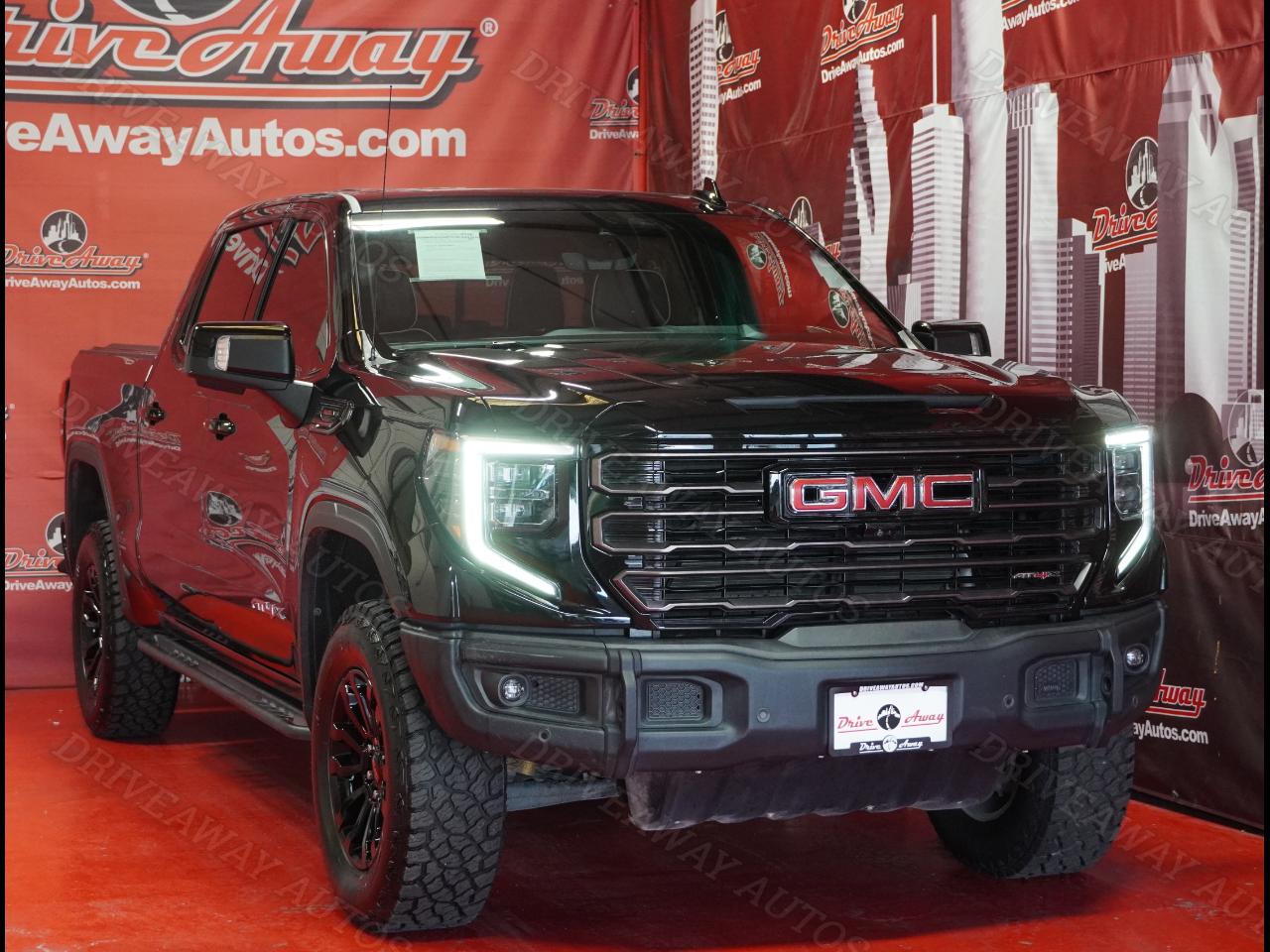 GMC Sierra 1500 4WD Crew Cab 147" AT4X 2023