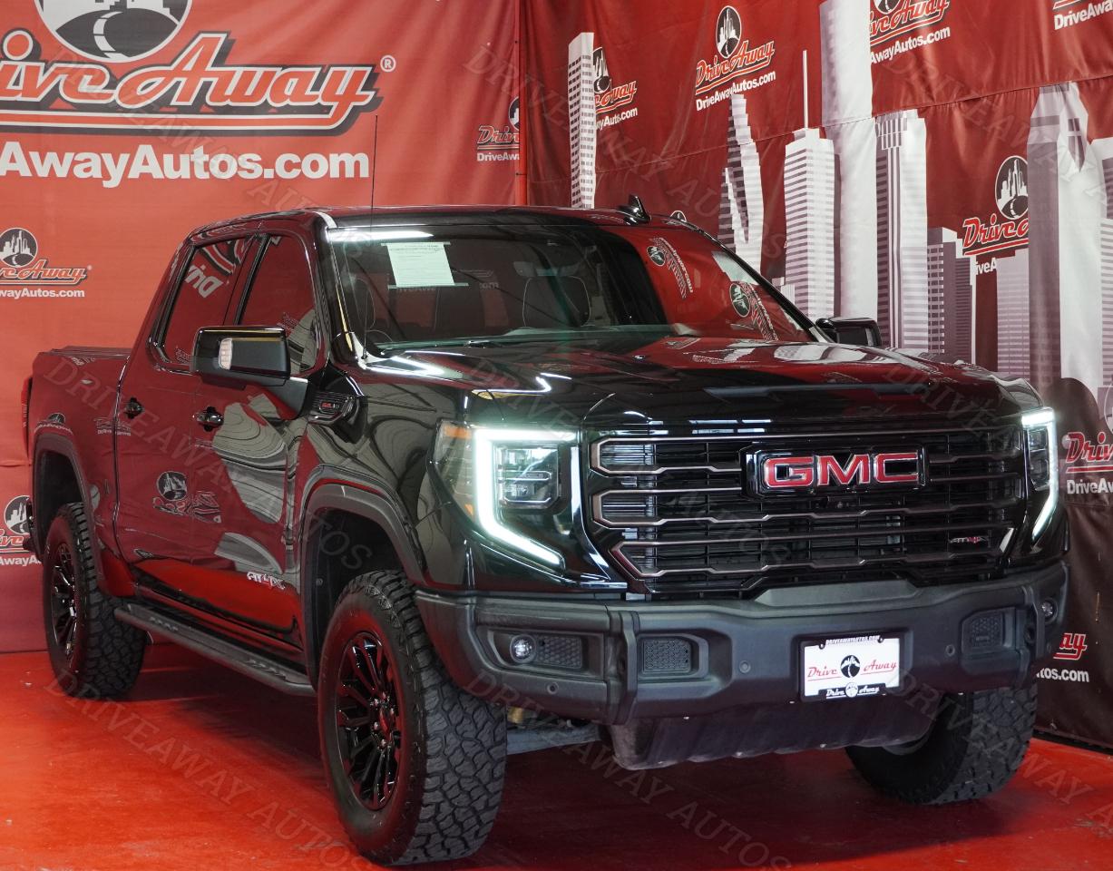 GMC Sierra 1500 4WD Crew Cab 147" AT4X 2023