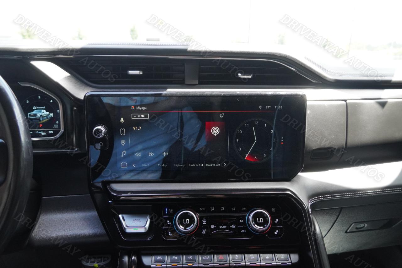 GMC Sierra 1500 4WD Crew Cab 147" AT4X 2023