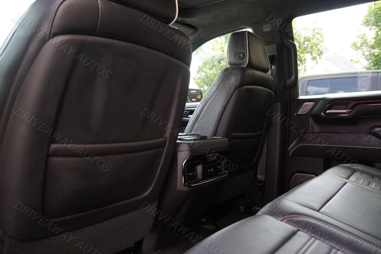 GMC Sierra 1500 4WD Crew Cab 147" AT4X 2023